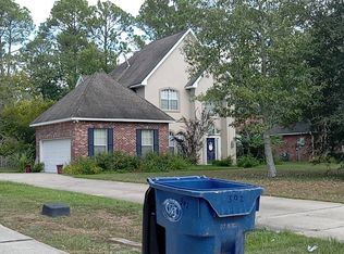 304 Winchester Cir, Mandeville, LA 70448