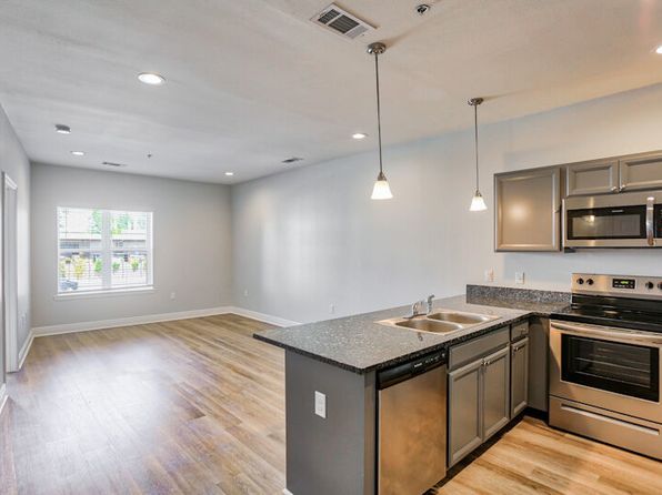 10245 Airline Hwy #E103