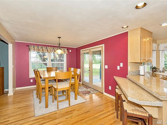 5th image of 11925 Creekside Dr SW
