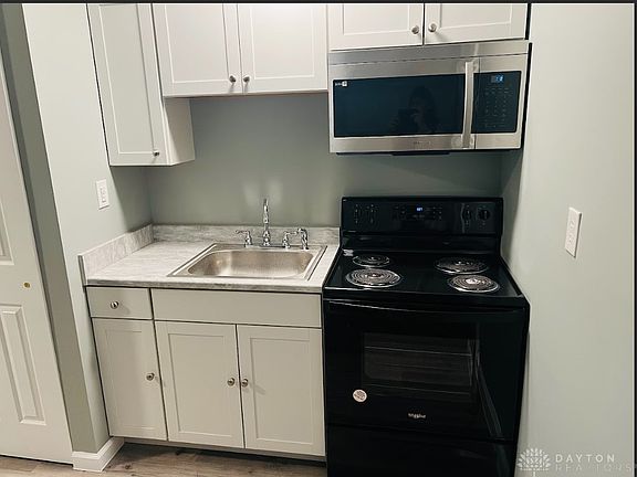 5th image of 3936 Lori Sue Ave