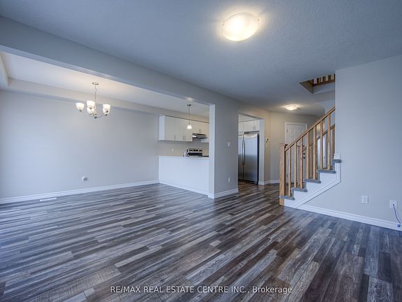 4th image of 309 Bradshaw Dr
