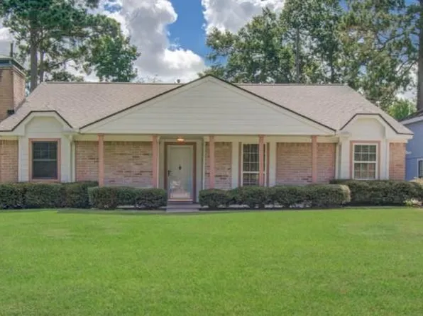 28706 Savannah Dr, Spring, TX 77381