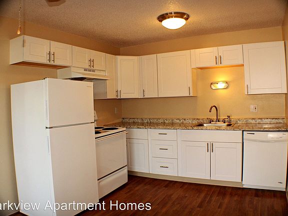 4th image of 800 SE 10th Ave APT 8