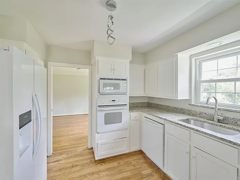 12402 Stafford Springs Dr — Photo 10