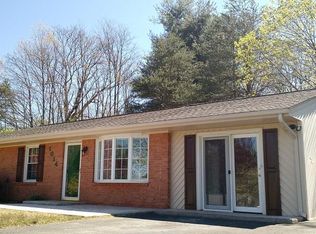 1014 Blakemore Cir, Vinton, VA 24179