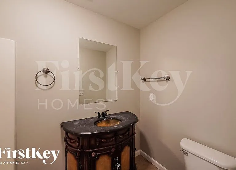 400 Crooked Creek Ln — Photo 14