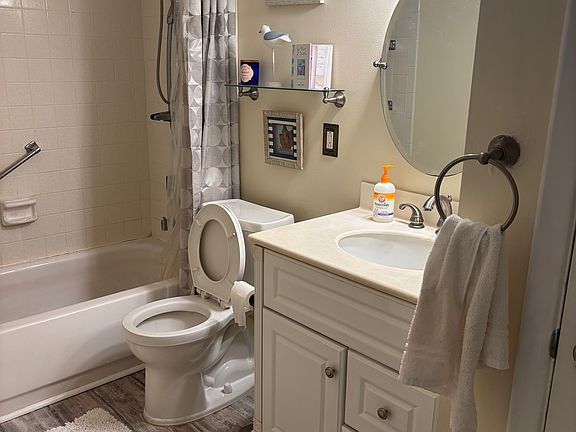 4th image of 11720 Park Blvd APT 110