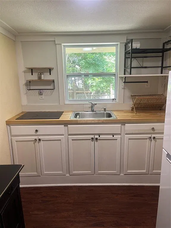 2 bed, 1.0 bath, 845 sqft, $1,675 — Photo 3