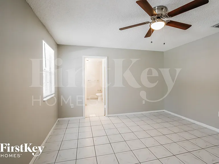 3232 NW 121st Ave — Photo 8