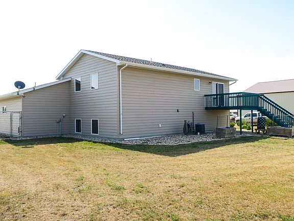 2nd image of 28862 Clover Rd