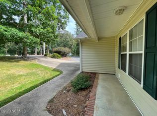 241 Woodrun Dr, Mount Gilead, NC 27306