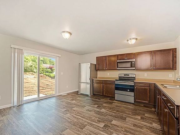 2nd image of 4343 Cinnamon Ln