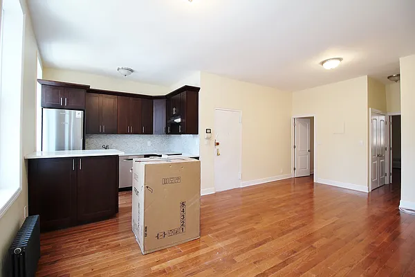 Rented by Julianna Realty Corp | media 20