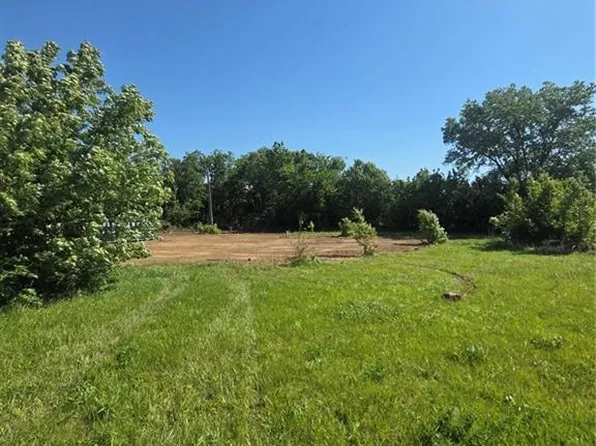 410 S Military Ave, Mulberry, KS 66756