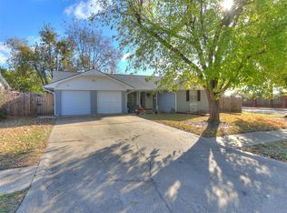 201 Overton Dr, Norman, OK 73071