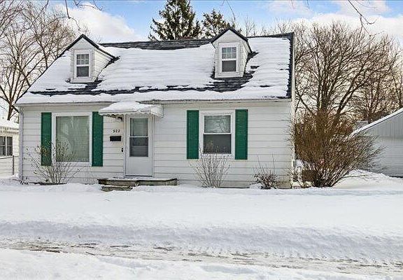 3rd image of 922 Canterbury St SW