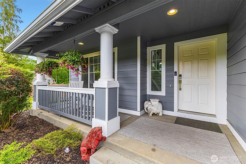 2nd image of 22363 Summerleaf Lane