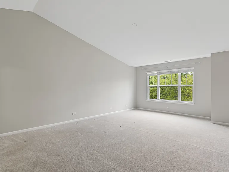 1952 Crenshaw Cir #1952 — Photo 9