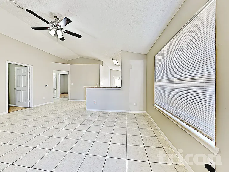 3215 Boynton Dr — Photo 3