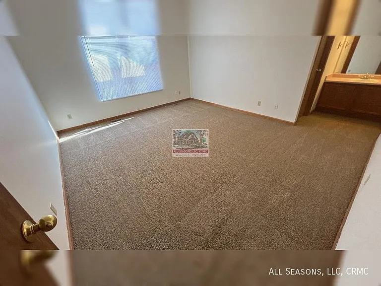 750 Rundle Ct — Photo 6