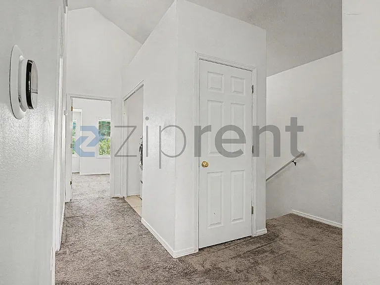 6674 SE Lois St — Photo 14