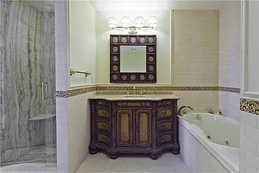 Rented by Siderow Residential Group