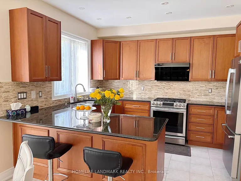 2245 Carm Dr — Photo 6