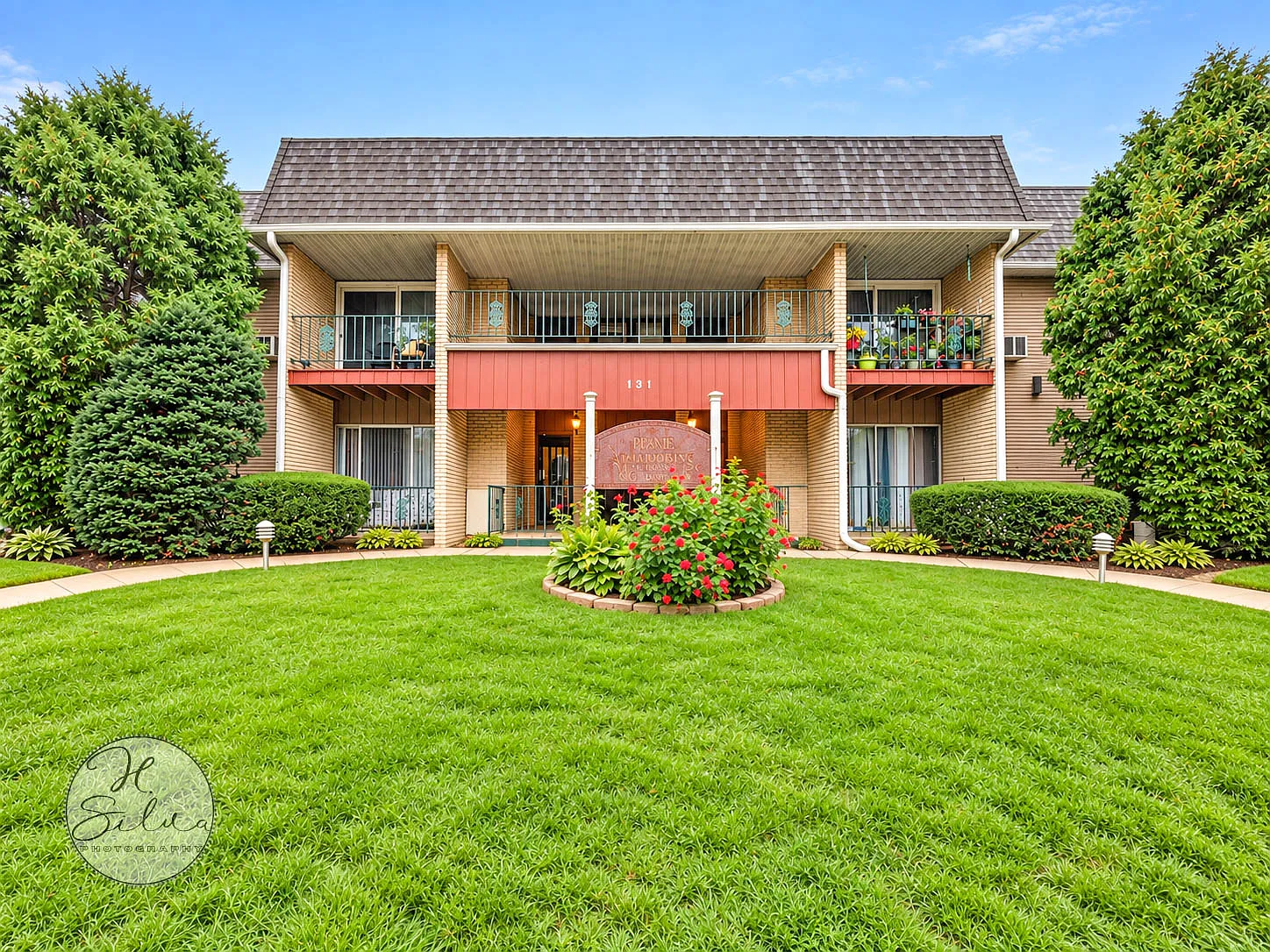 2 bed, 1150 sqft, $2,200 — Photo 1