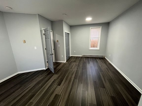 3rd image of 515-517 6th St #3