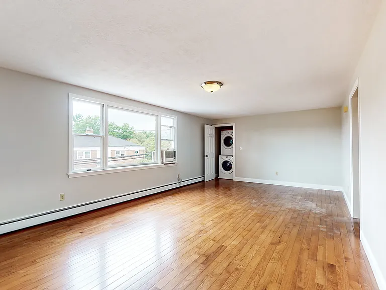 243 Lexington St #2 — Photo 9