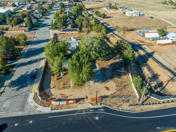 971 W Valley Blvd, Tehachapi, CA 93561