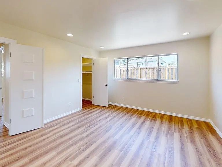 1108 Gumwood Ln — Photo 13