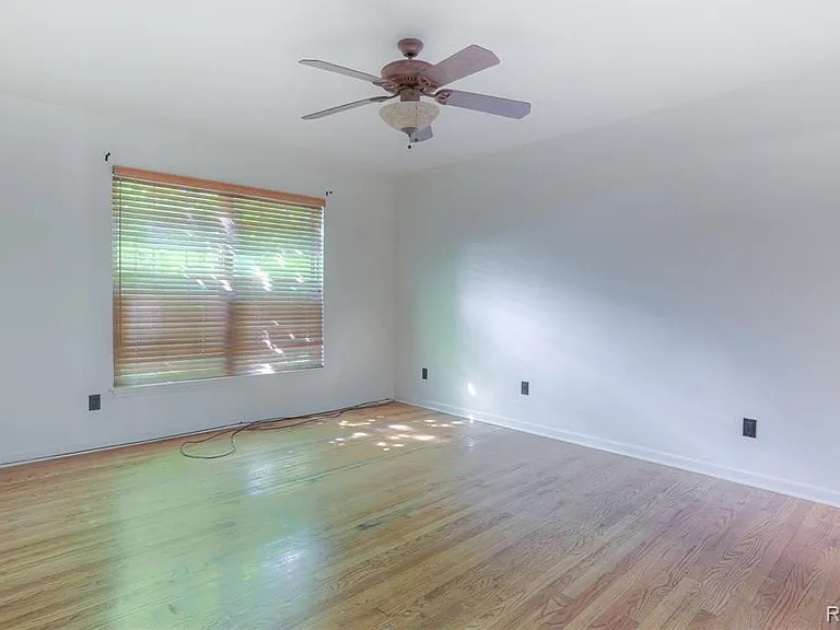 3930 Dunning Rd — Photo 27