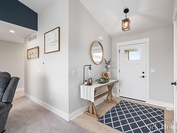 2nd image of 6275 High Queen Ct