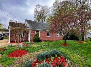 215 Manassas Dr, Manassas Park, VA 20111