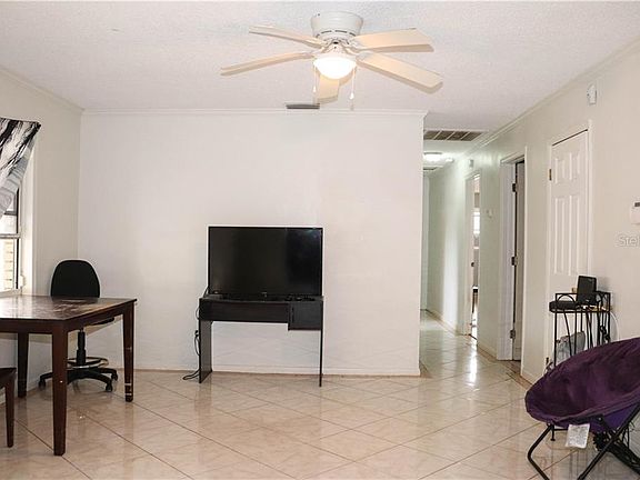 5th image of 1804 Lake Brown Dr