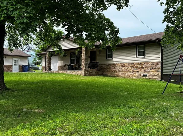 302 Rock St, Marble Hill, MO 63764