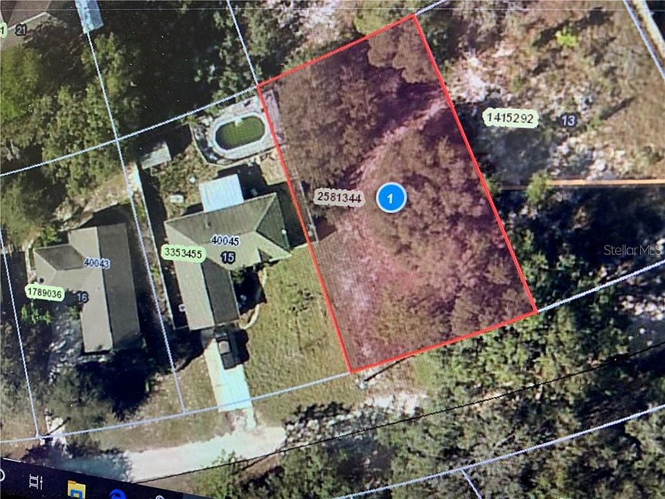 1st image of Oakridge Dr