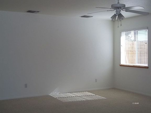 3rd image of 1132 Porter St