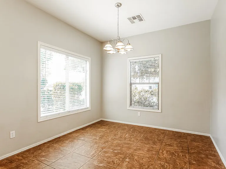 5438 W Pollack St — Photo 6