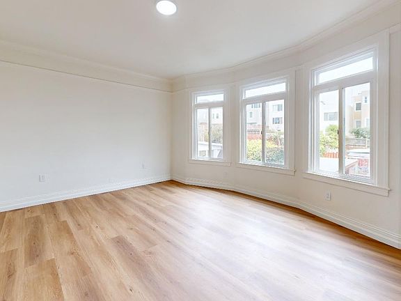 2nd image of 464 43rd Ave APT 206