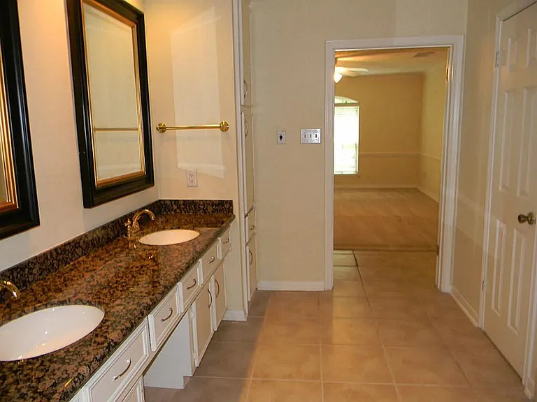 2502 Stephens Grant Dr — Photo 18