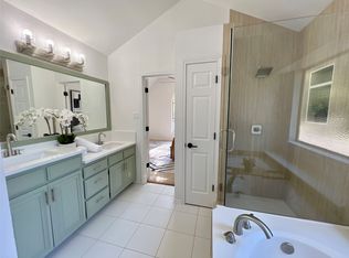 312 Country Manor Dr, Keller, TX 76248