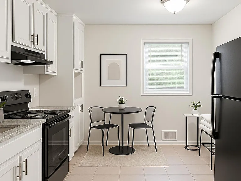 Westhill Cir — Photo 2