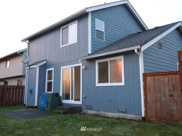 18325 SE 261st Ct, Covington, WA 98042
