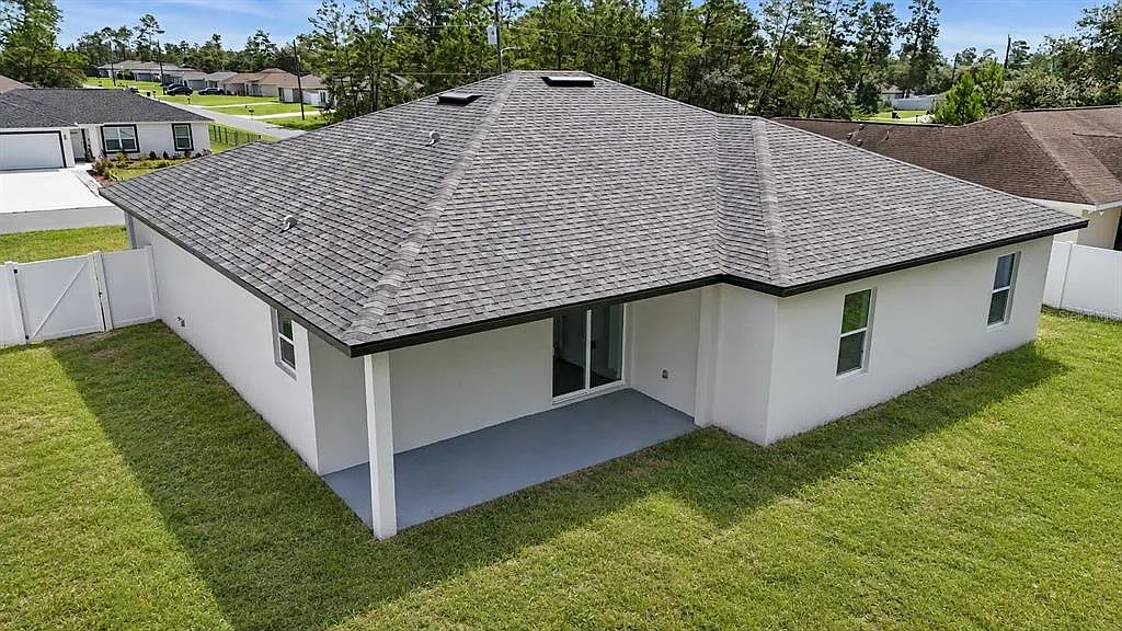 4 bed, 2.5 bath, 1816 sqft, $2,100 — Photo 4