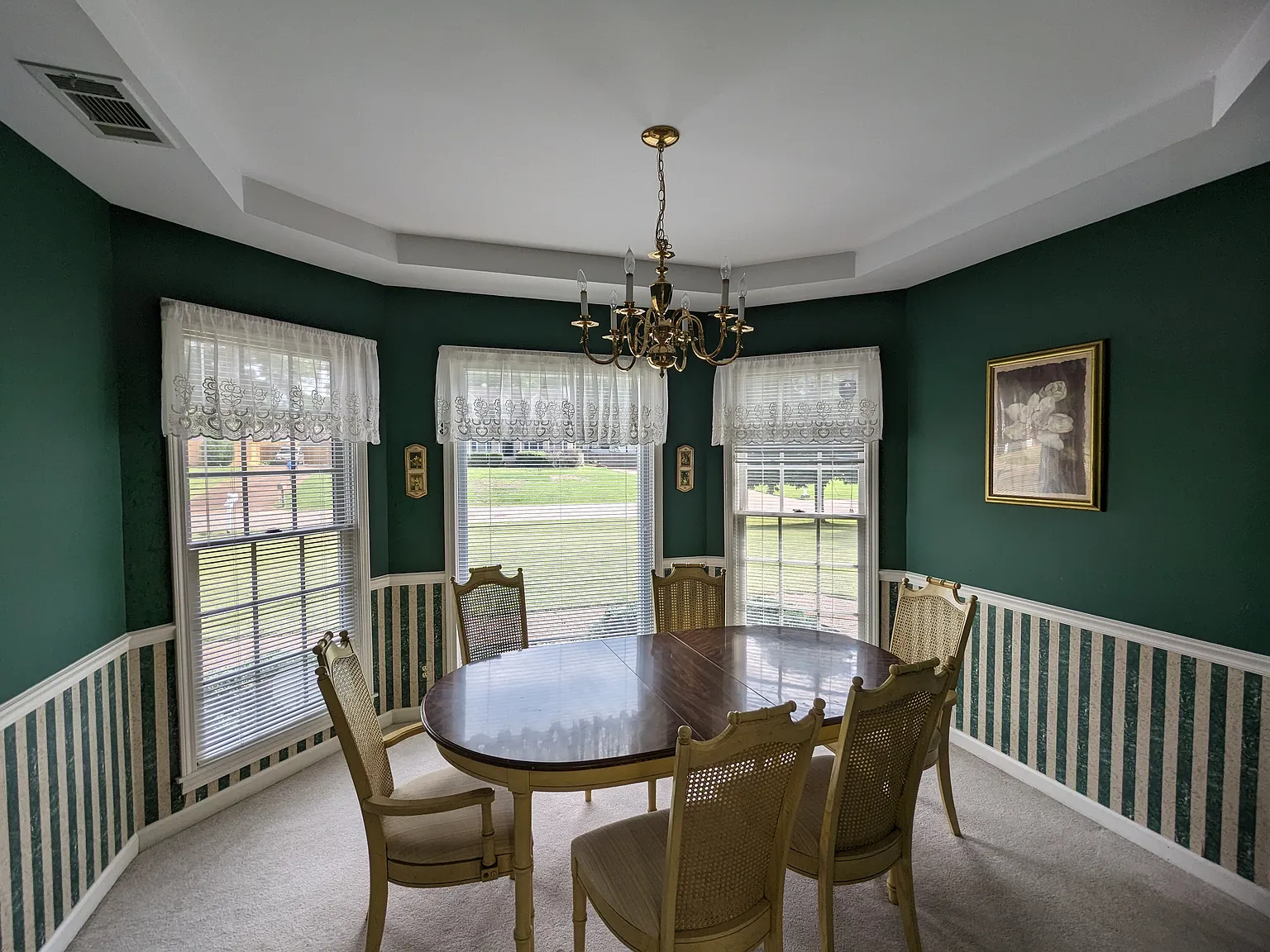 3 bed, 1645 sqft, $2,500 — Photo 3