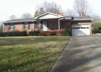 2nd image of 213 Carolina St