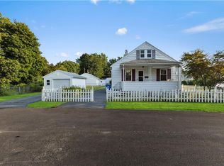 15 Aplin St, Cranston, RI 02920