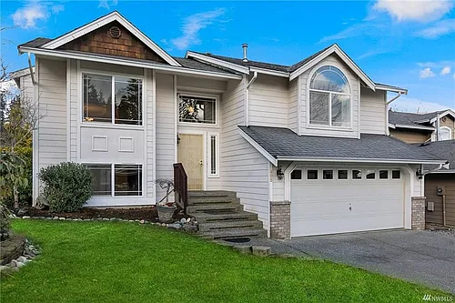 305 170th Pl SE Photo 1